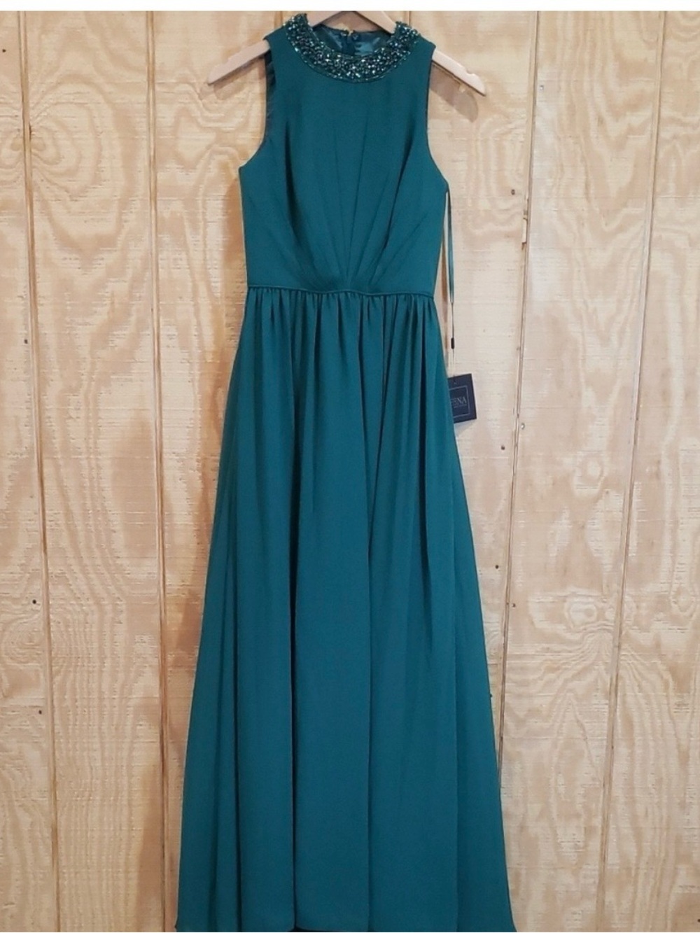 Mac Duggal NEW Emerald Green Jewel Neckline Sleeveless Maxi Dress Size 10 #56045